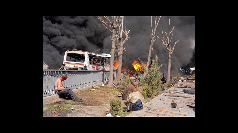 Siria, attentato a Damasco: bilancio sale a 53 morti e oltre 200 feriti