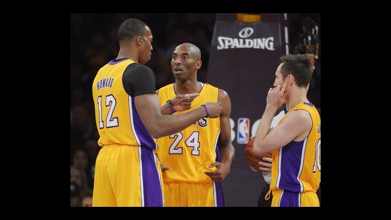 Nba, Lakers battono Boston in ricordo Jerry Buss. Bargnani ko