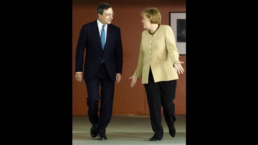 Merkel: Tutti nel G20 mantengano impegno su tassi cambio