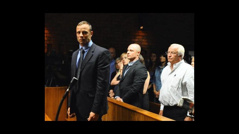 Pistorius: Ho sparato a Reeva credendola un ladro