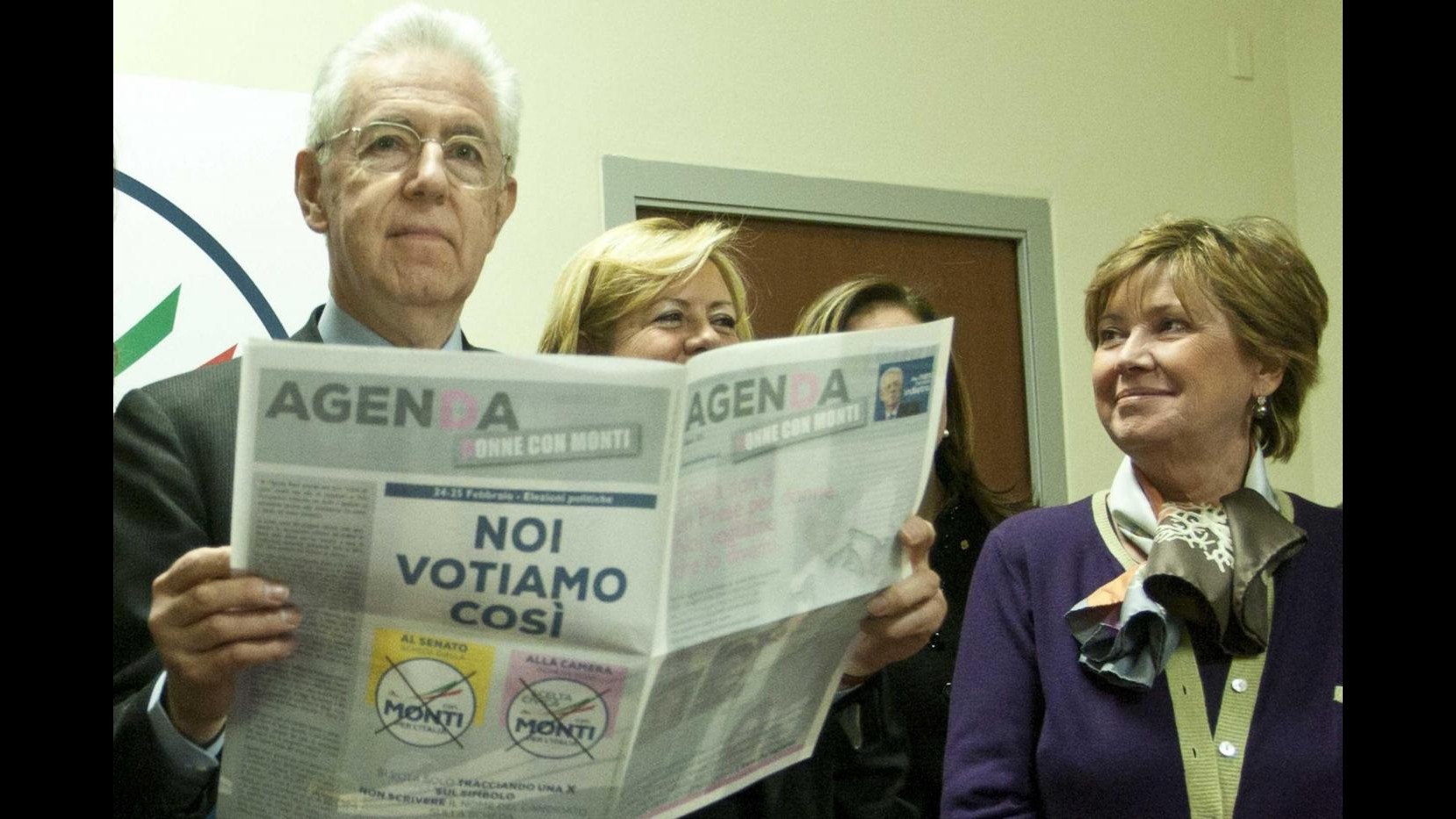 Cagliari, Mario Monti contestato dagli studenti universitari