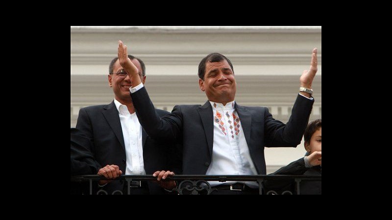 Ecuador, Correa rieletto presidente: dedica vittoria a Chavez