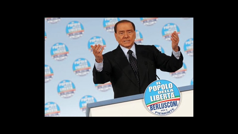 Elezioni, ressa a Torino per Berlusconi: sala piena in pochi minuti