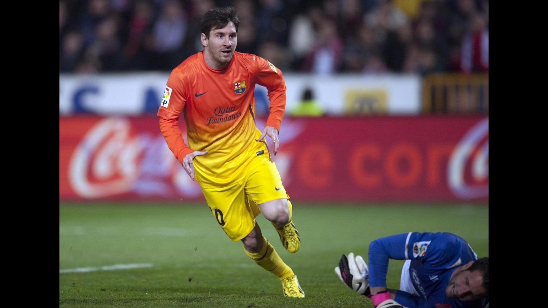 Messi in gol per 14esima gara di fila, Barcellona espugna Granada 2-1