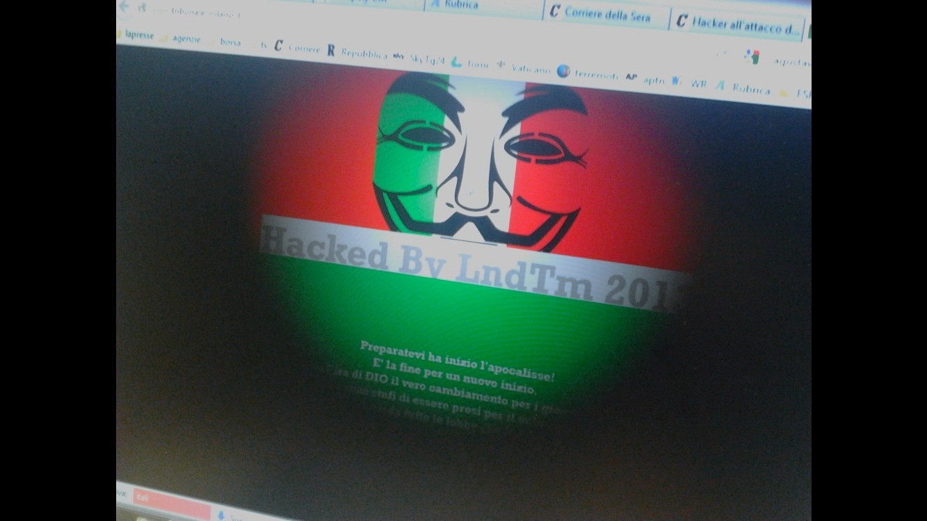 Hacker oscurano il sito del tribunale di Milano
