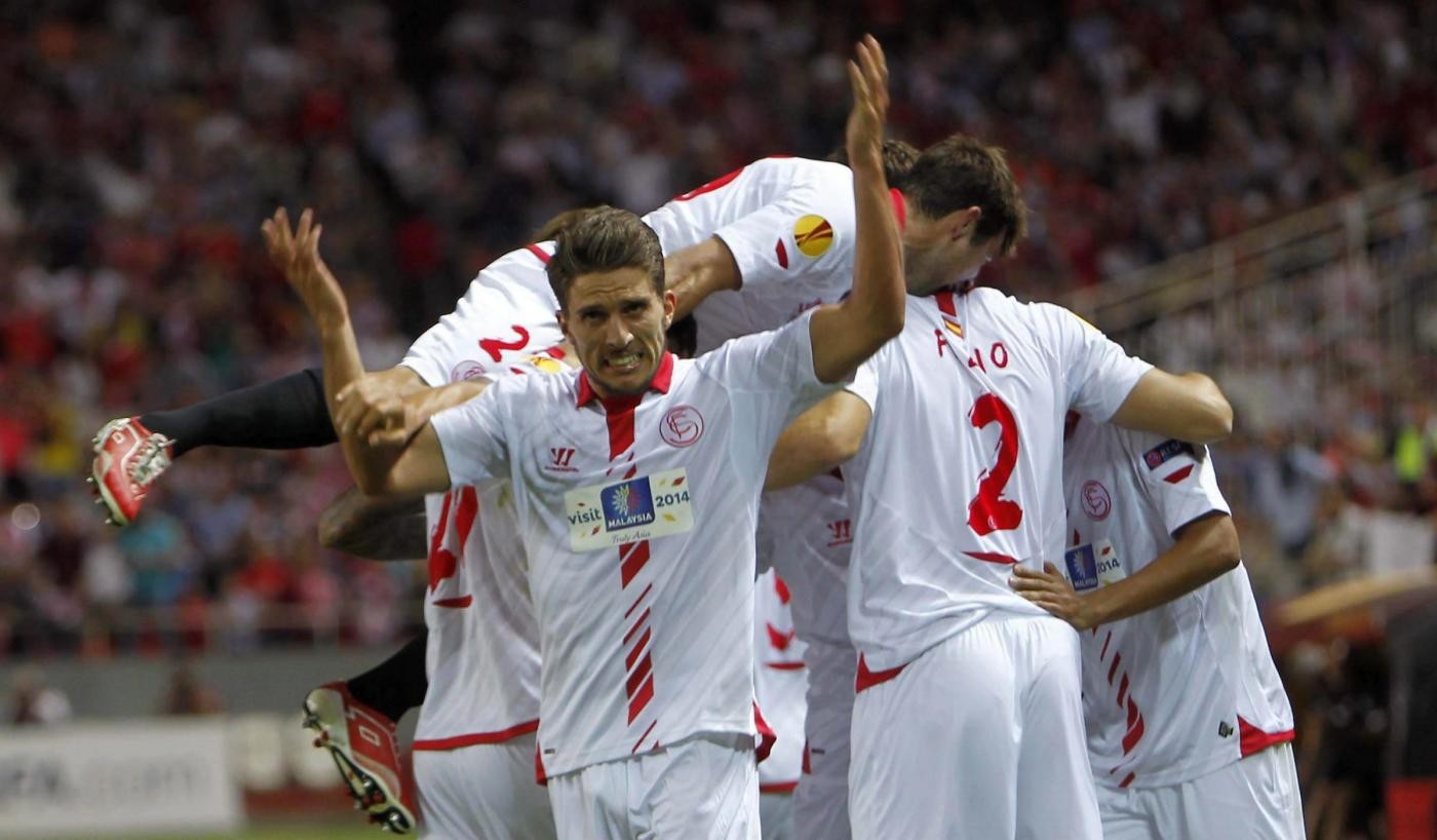Europa League, Benfica e Siviglia in semifinale. Impresa Valencia, 5-0 al Basilea
