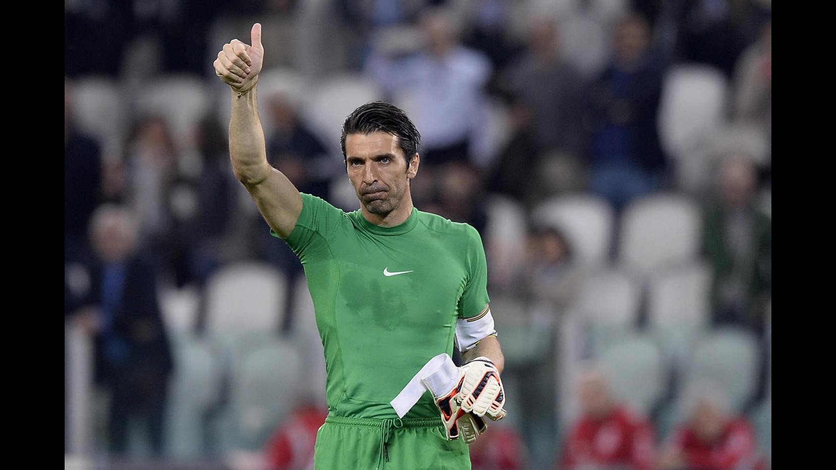Buffon: Squalifica Destro spiace anche a noi. Lione da prendere con le pinze
