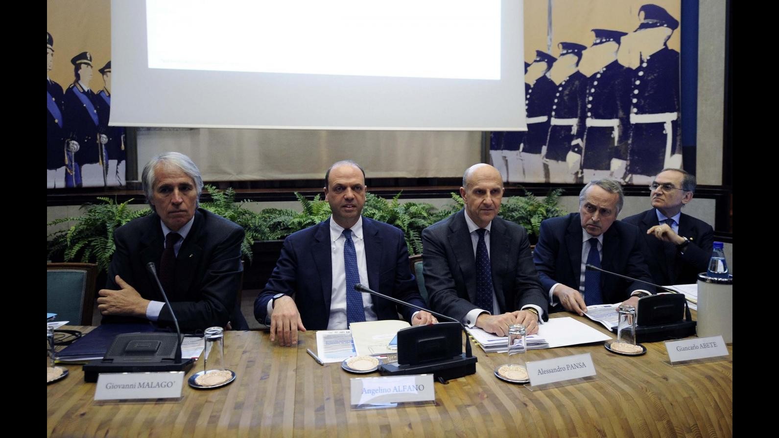 Sicurezza in stadi, al via task force. Alfano: Equilibrio, sicurezza e partecipazione
