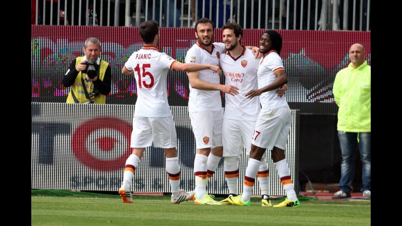 Serie A, Destro show: Roma espugna Cagliari dopo 19 anni e vola a -5 dalla Juve