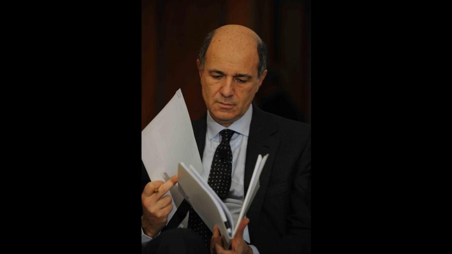Grecia, Passera ad Atene per firmare accordo su gasdotto Tap