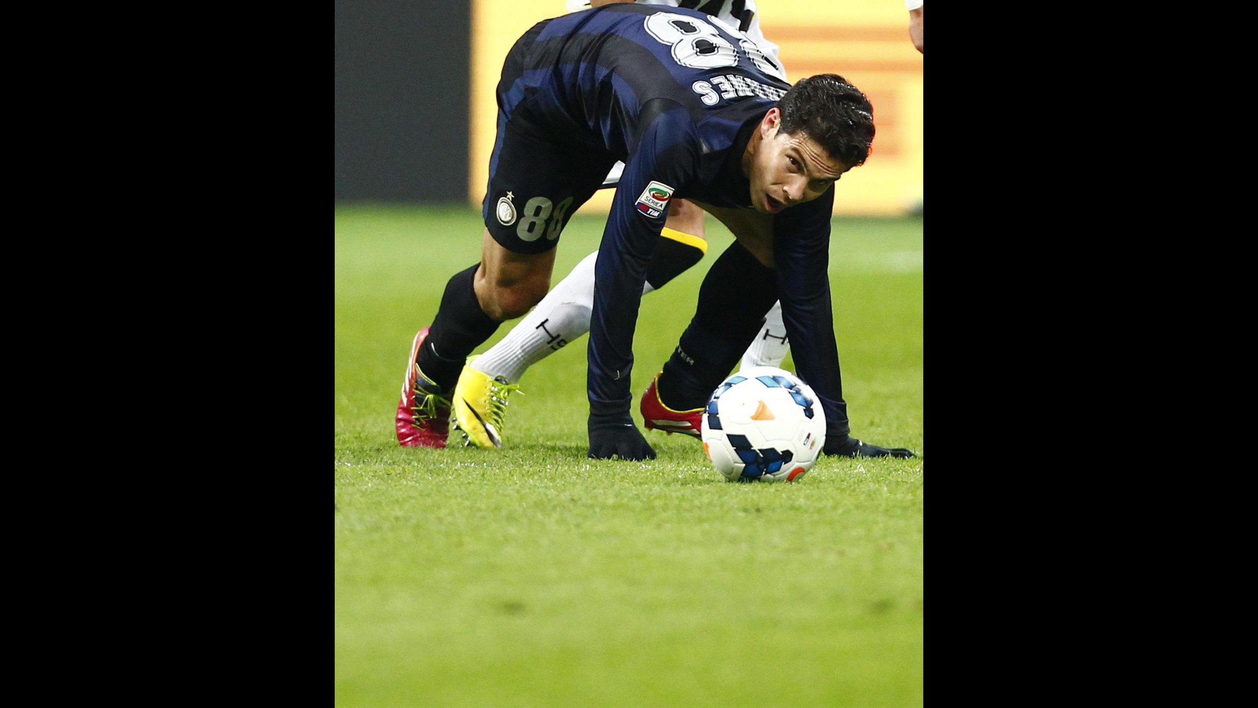 Inter, Hernanes: Momento negativo, ma a San Siro dobbiamo vincere