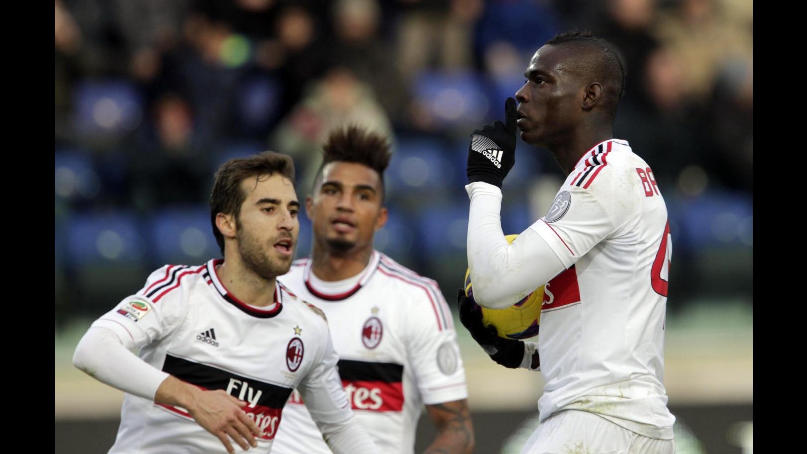 Milan: Balotelli non ha profilo Twitter. Giallo per post su Facebook