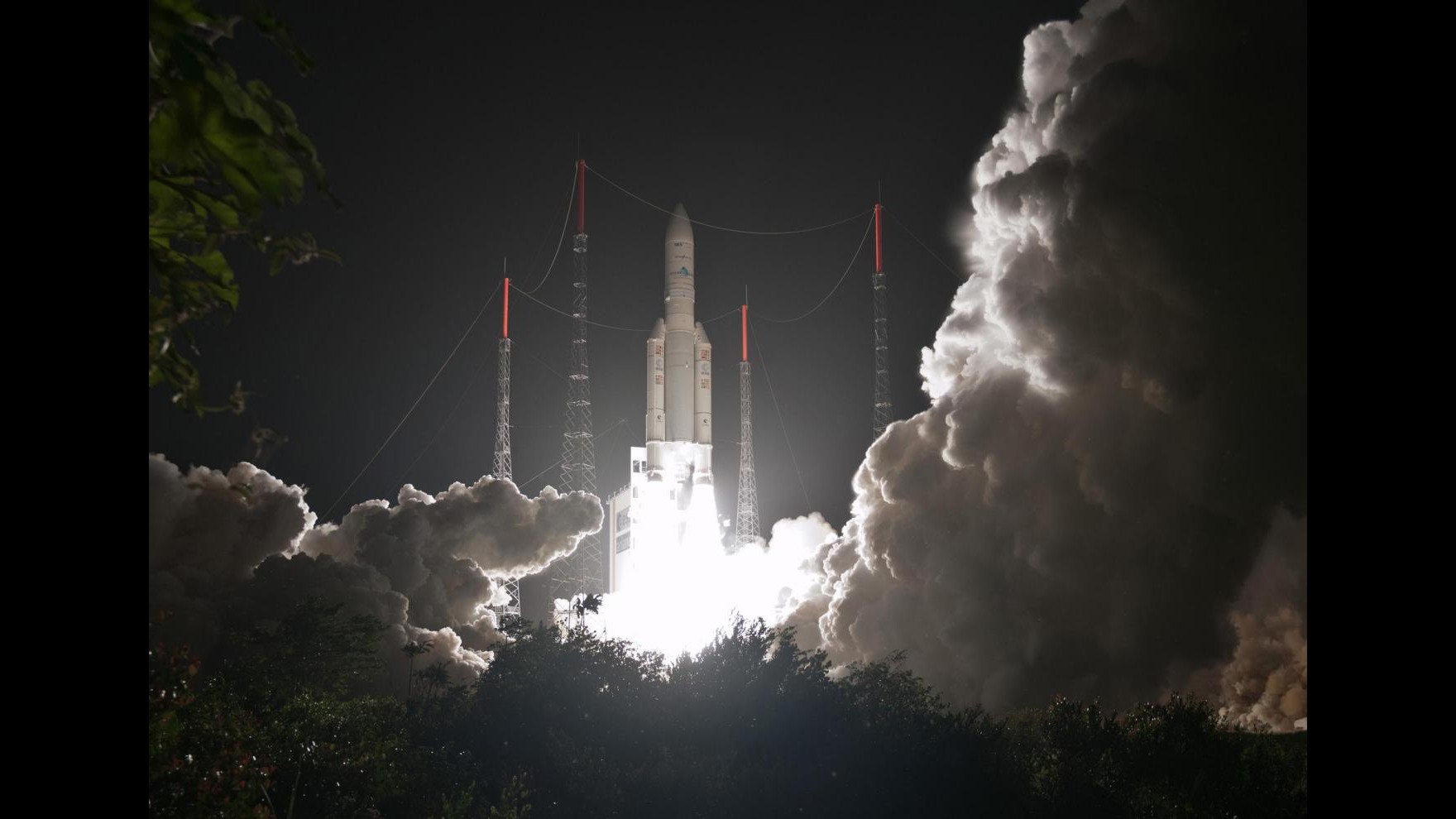 Spazio, Esa lancia primo satellite per monitorare disastri naturali