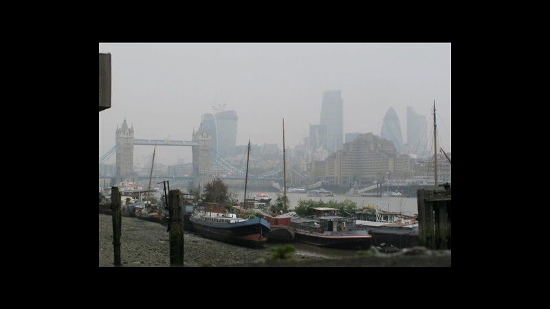 Regno Unito, ancora emergenza smog: inquinamento tocca livello massimo