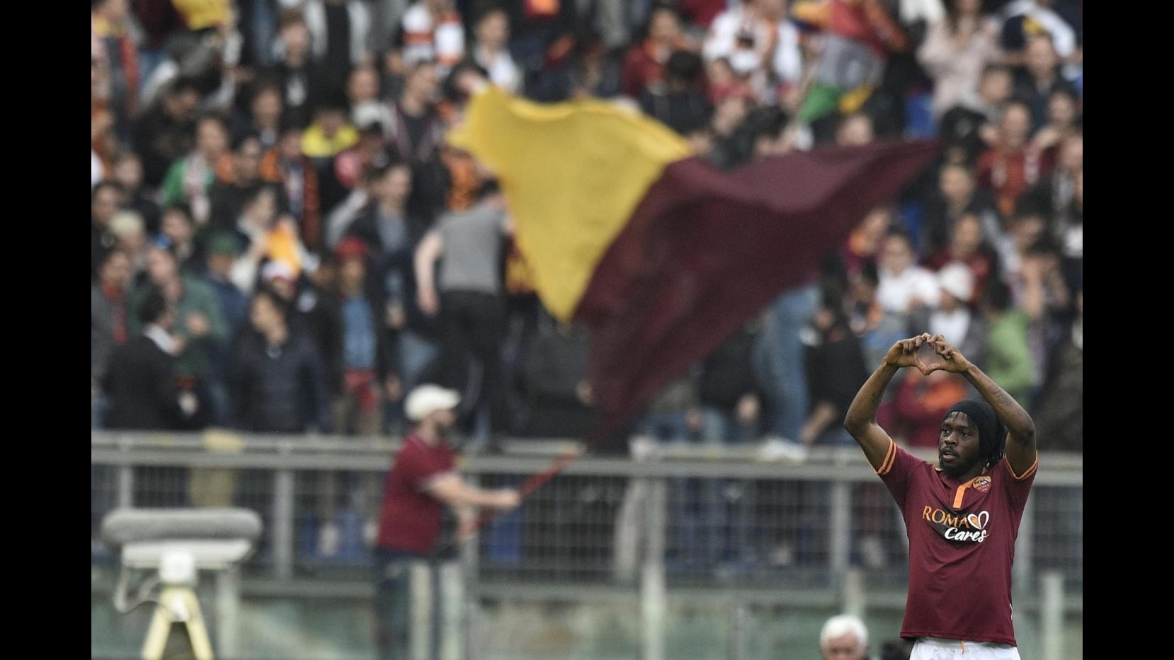 Serie A: Roma cala poker a Parma nel recupero, giallorossi a -8 da Juve