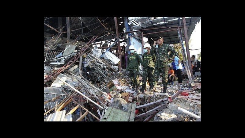 Thailandia, bomba II guerra mondiale esplode in negozio Bangkok: 7 morti