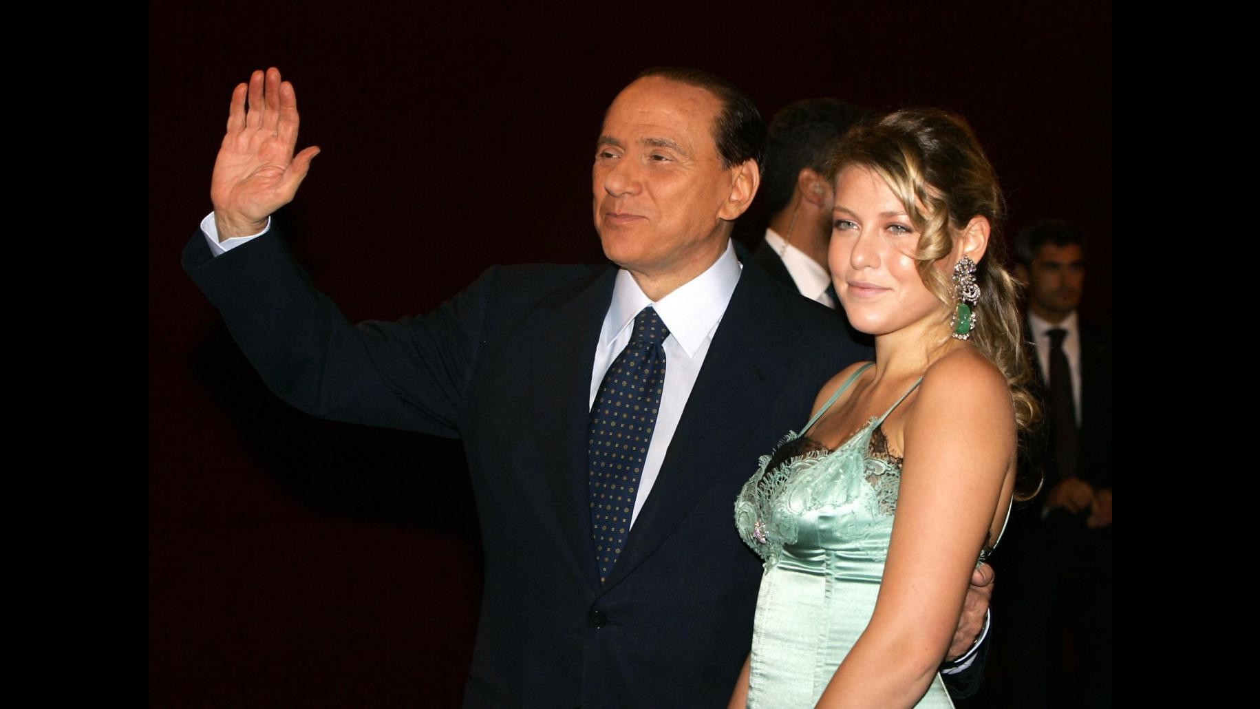 Europee, in logo Forza Italia c’è il nome di Berlusconi. Barbara: Candidata? Oggi non rispondo