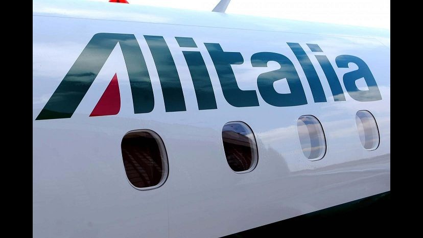 8 marzo, Alitalia festeggia con equipaggio tutto al femminile