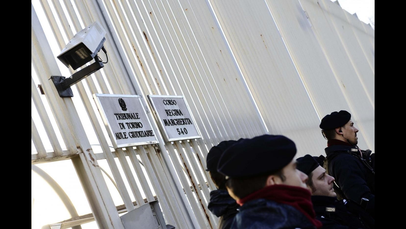 Crotone, si suicida in cella carcere dopo interrogatorio di garanzia