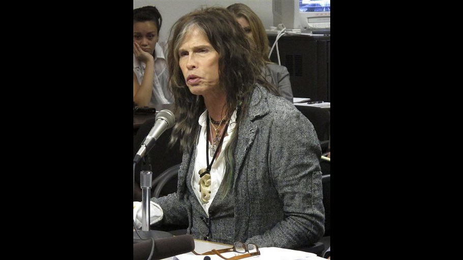Senato Hawaii approva nuova legge su privacy voluta da Steven Tyler