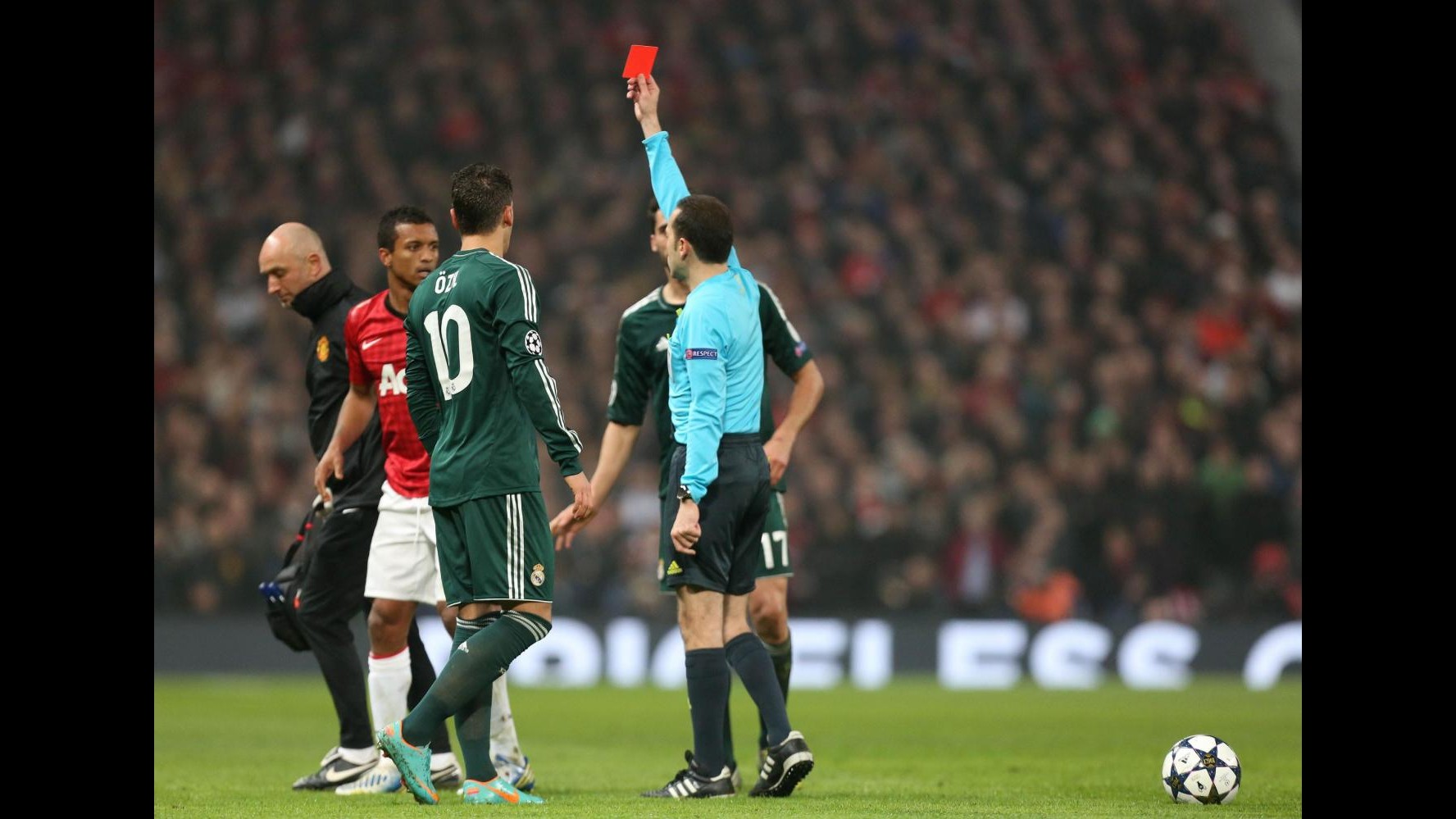 Champions, furia inglese su arbitro Cakir. Spagnoli: Real grandioso