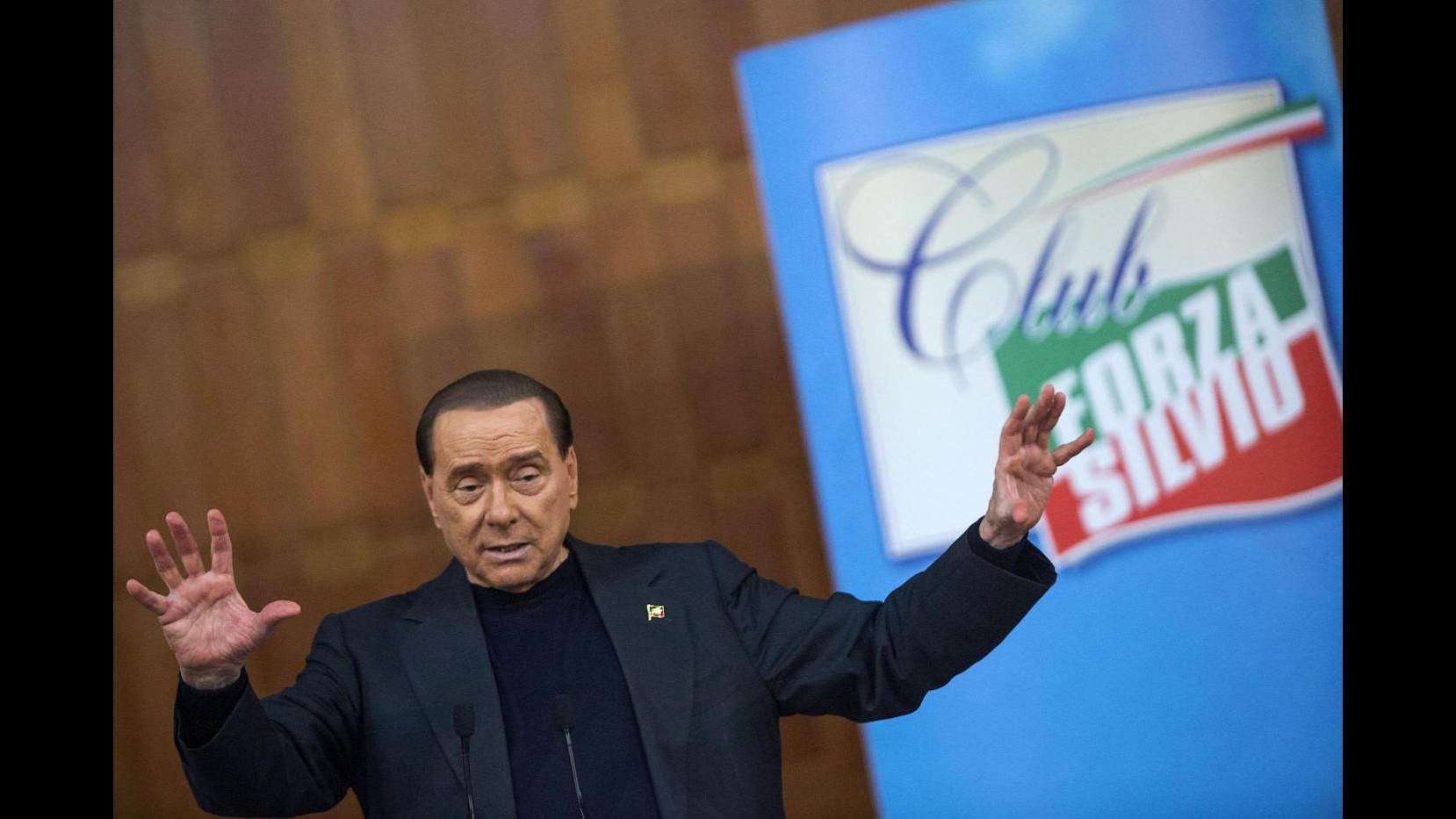 Berlusconi: Stanotte ho scritto instant book su colpo di Stato