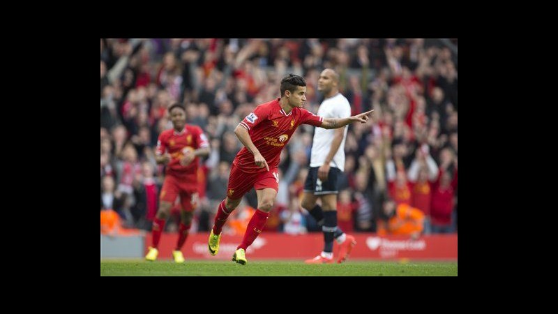 Premier, Liverpool cala poker a Tottenham e sorpassa Chelsea: primato solitario