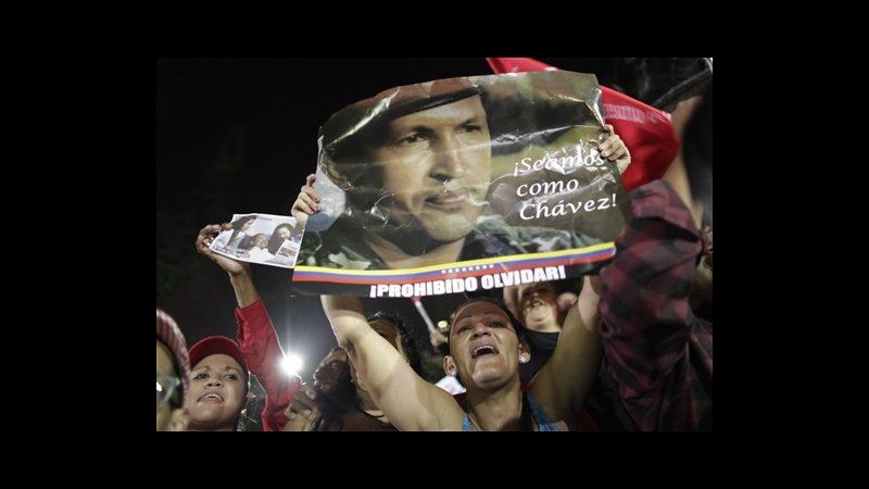 Venezuela, Maduro presidente dopo morte Chavez: voto entro 30 giorni