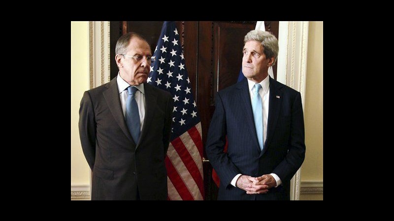 Ucraina, Kerry vedrà Lavrov a ParigiSi tratta per soluzione diplomatica