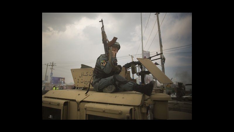 Afghanistan, talebani attaccano sede Commissione elettorale a Kabul