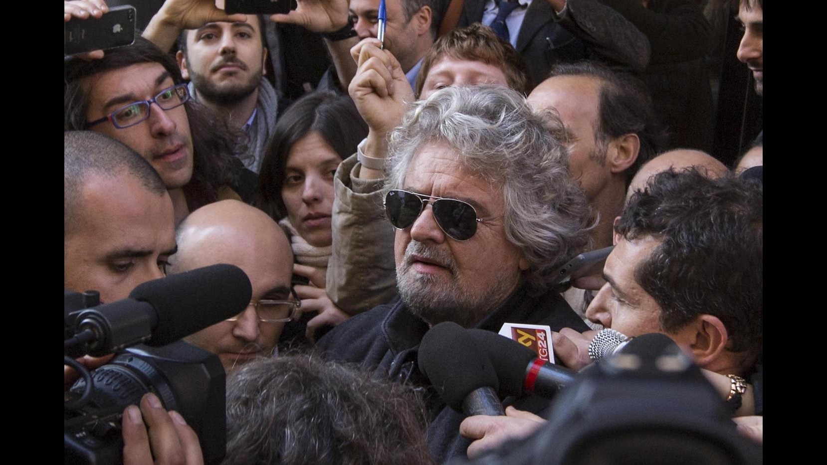 M5S, Grillo: Nessuna fiducia a Governi tecnici