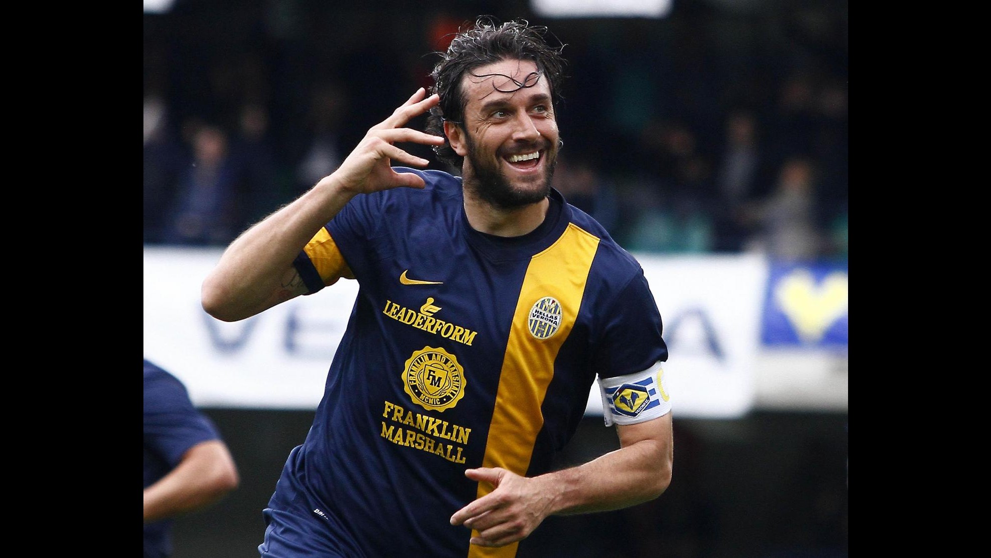 Serie A, super Toni: Verona cala poker al Catania e vede l’Europa. Etnei verso la B