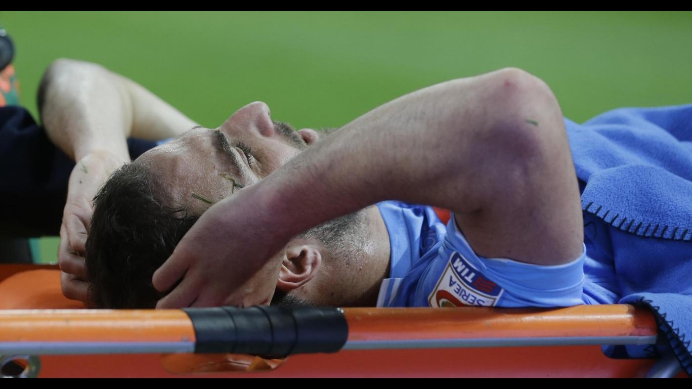 Napoli, forte trauma contusivo a tibia destra per Higuain