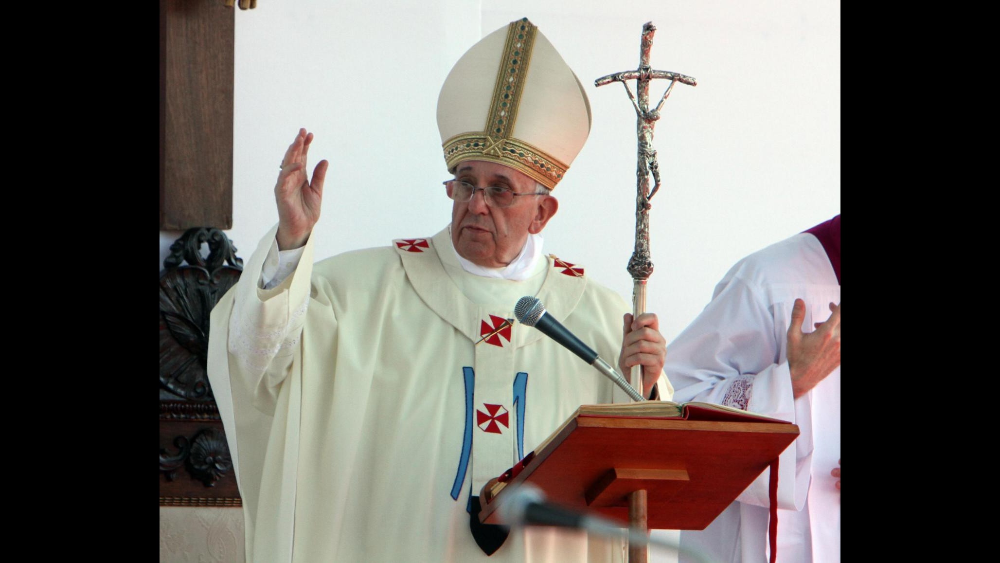 Canonizzazioni, Papa saluterà su sagrato le 93 delegazioni ufficiali
