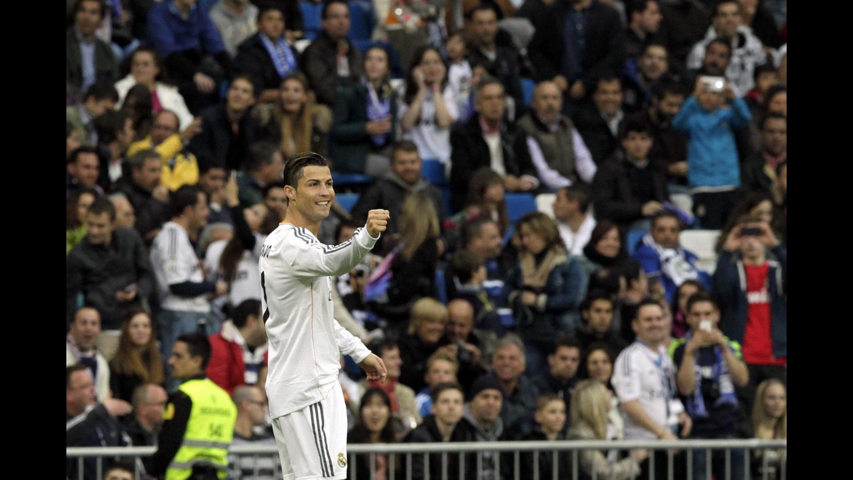 Liga, Real Madrid replica al Bayern: 4-0 all’Osasuna con doppietta di Ronaldo