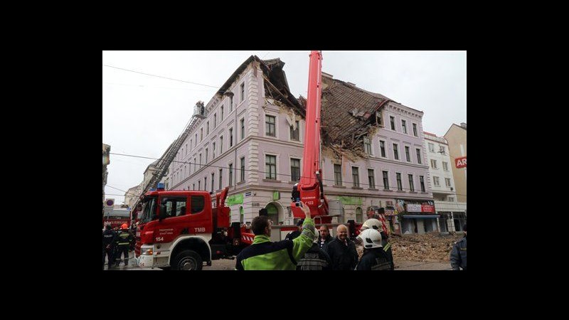 Austria, esplosione a Vienna, crolla parte di palazzo: 6 feriti