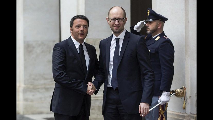 Ucraina, Renzi-Yatseniuk: Rispettare accordi di Ginevra. Ora il premier da Napolitano