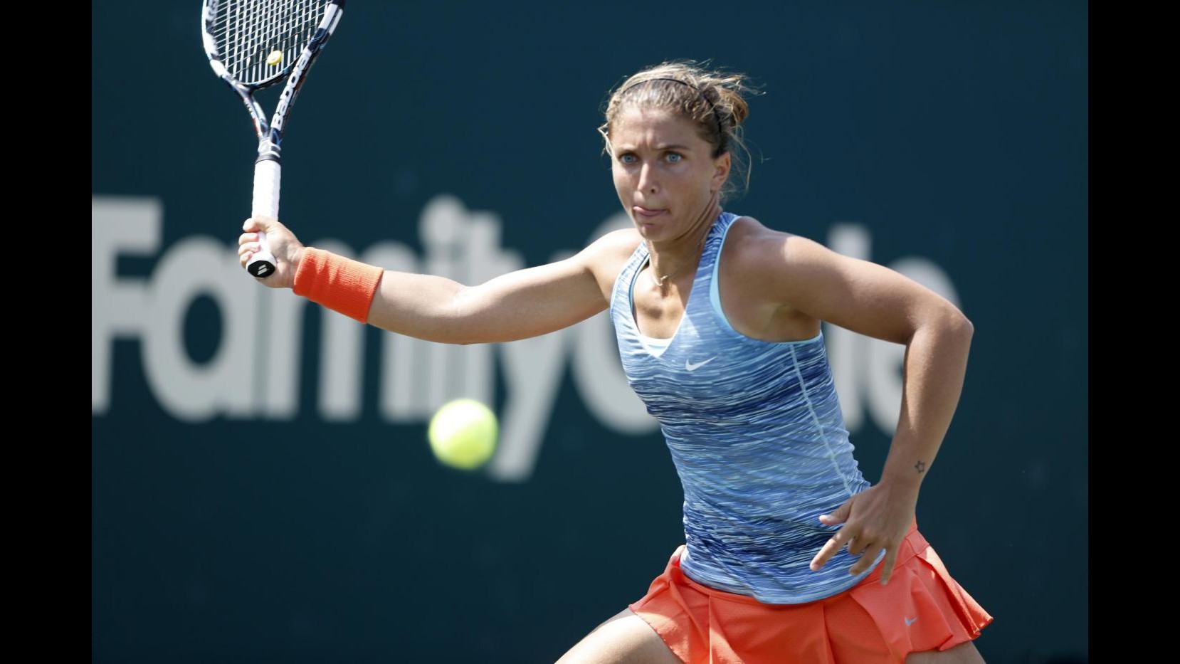 Tennis, Wta Stoccarda: Errani accede in semifinale contro Sharapova
