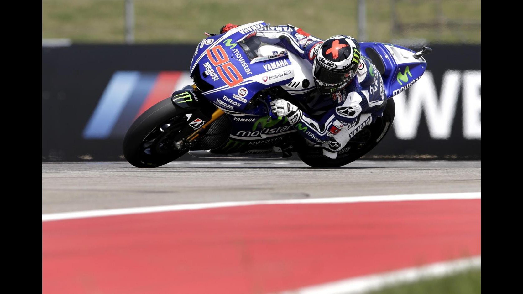 MotoGp, Argentina: Lorenzo più veloce in prime libere, Rossi decimo