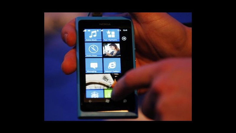 Nokia completa vendita telefonia a Microsoft, chiuso capitolo storico