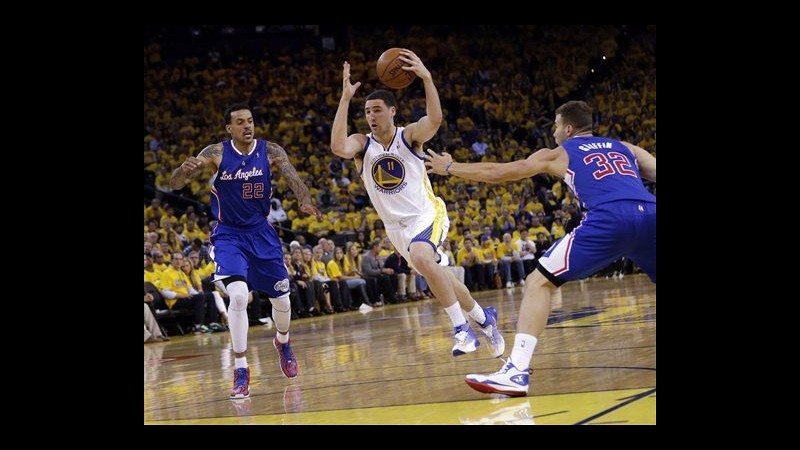 Playoff Nba, Atlanta e Memphis sul 2-1 contro Indiana e Oklahoma. Clippers 2-1 su Golden State