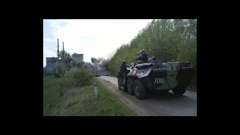 Ucraina, esercito Kiev entra a Slovyansk: almeno 2 filorussi uccisi