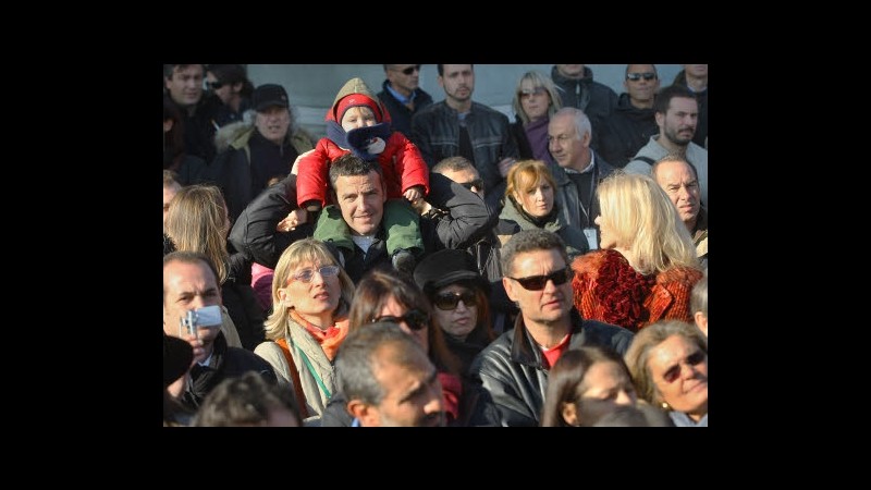 Nel 2012 Pil -2,4%, debito schizza al 127%, tonfo consumi