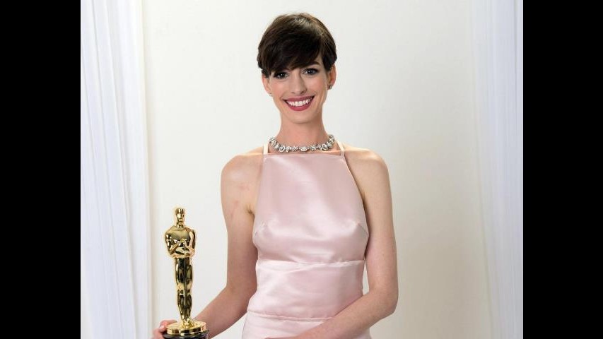 Voci in difesa di Anne Hathaway dopo critiche per discorso Oscar