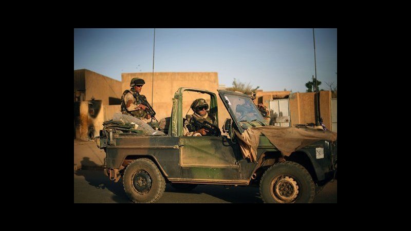 Mali, forze francesi resteranno almeno fino a luglio