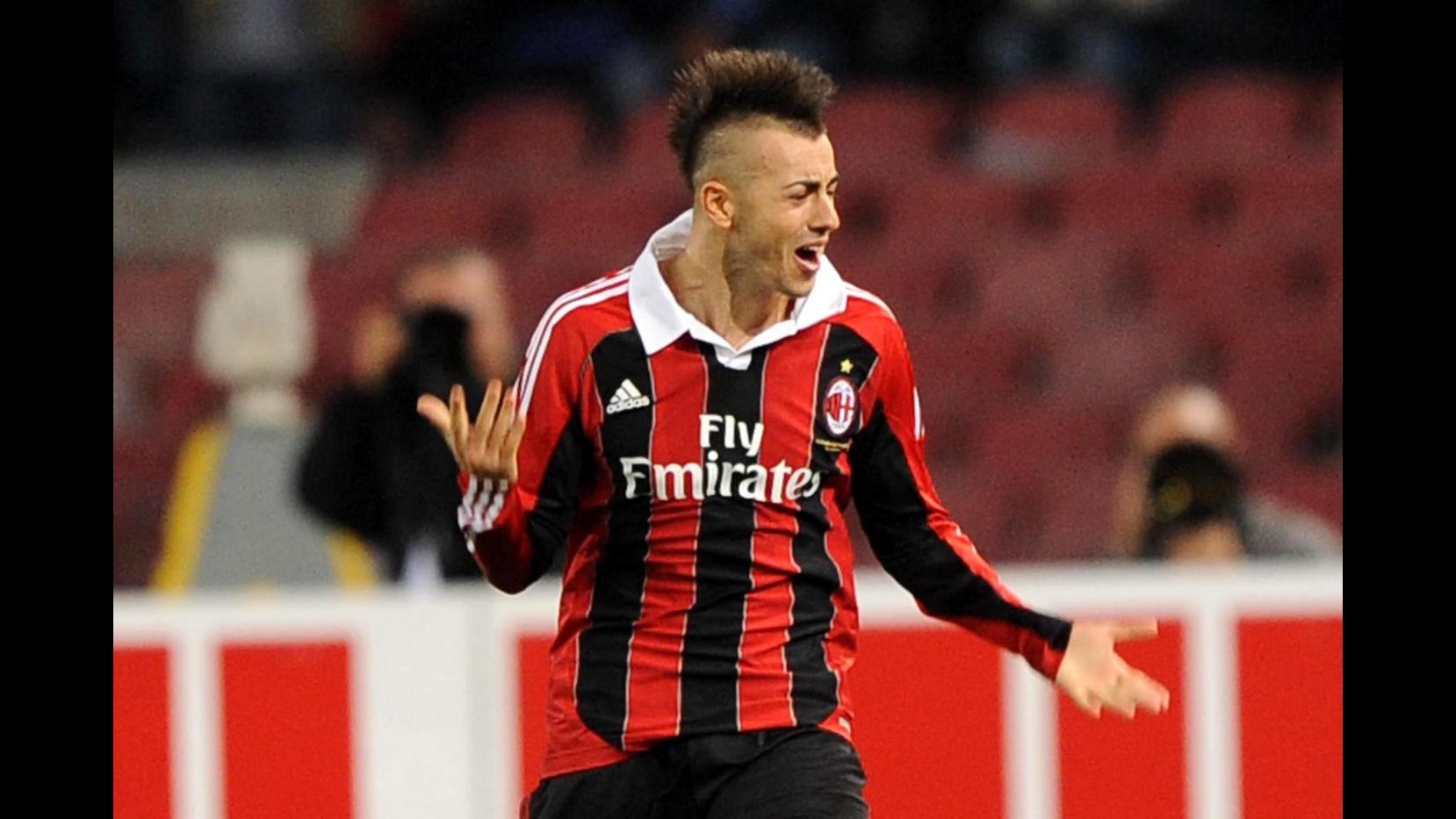 Il Milan blinda El Shaarawy, contratto rinnovato fino al 2018