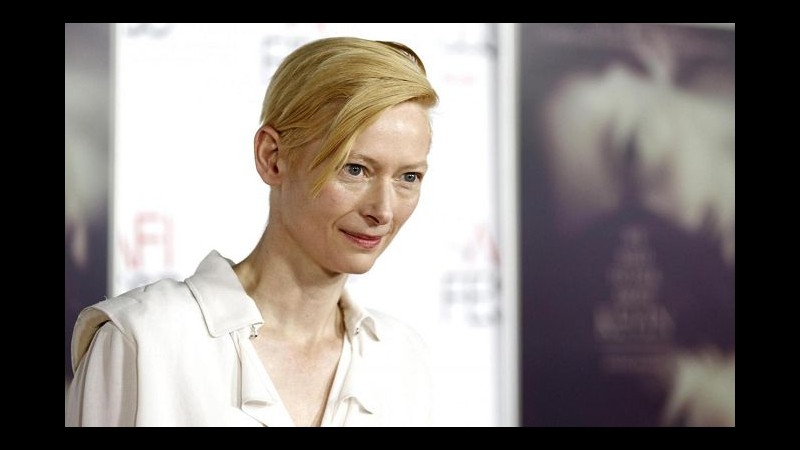 Tilda Swinton protagonista con David Bowie in nuovo video ‘The stars’