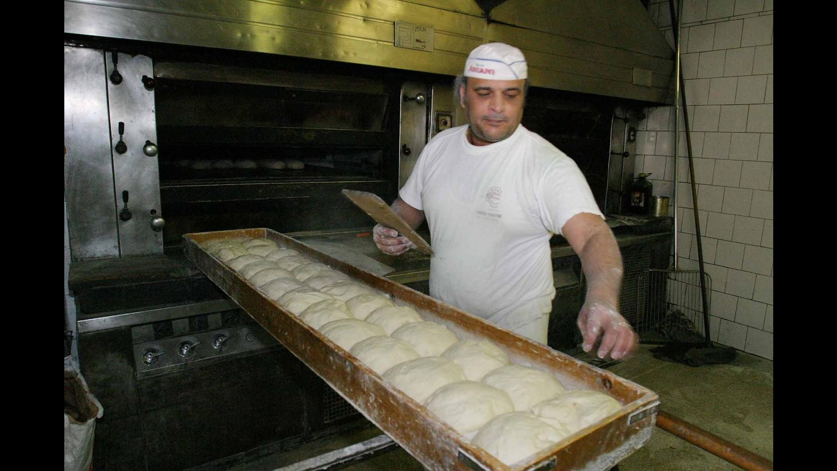 Crisi, Coldiretti: 4 italiani su 10 riciclano pane avanzato