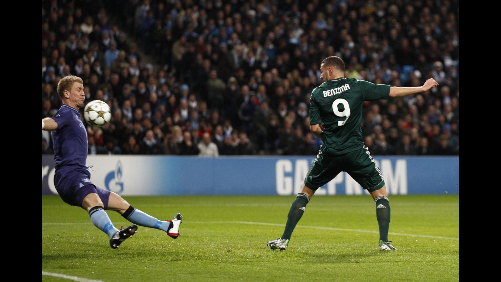 Real Madrid, Benzema rischia ritiro patente per guida pericolosa