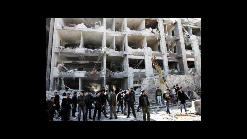 Siria, Francia annuncia misure contro partenze giovani verso jihad